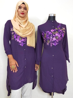 Georgette Kurti W001 M005